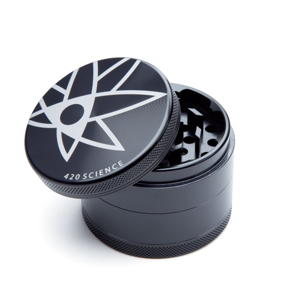 4 CHAMBERED FANCY 3D GRINDER 4 CHAMBERED FANCY 3D GRINDER