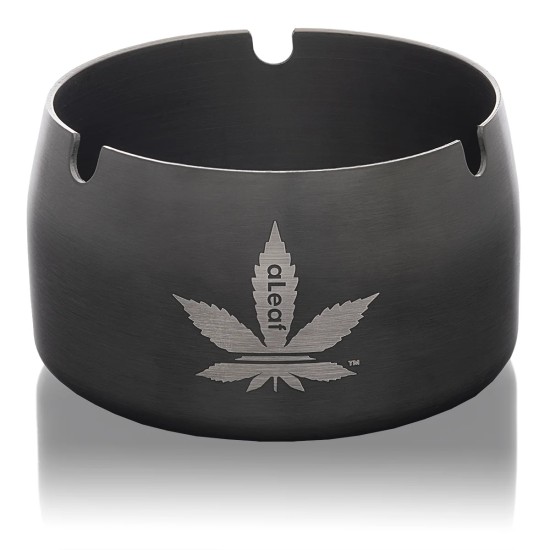A LEAF ALLOY ASHTRAY A LEAF ALLOY ASHTRAY